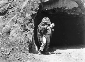 night_of_blood_beast_01