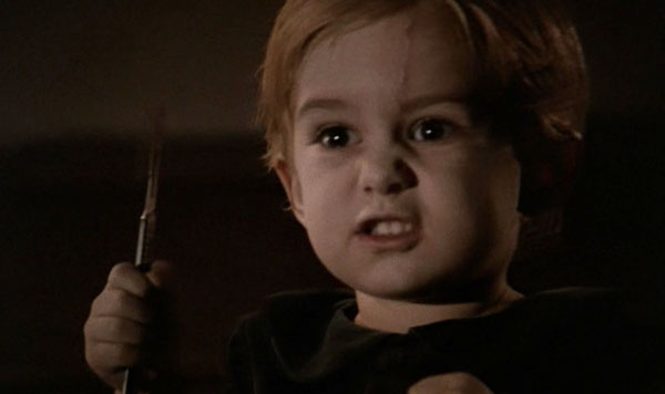 pet-sematary-gage-evil-baby-scalpel